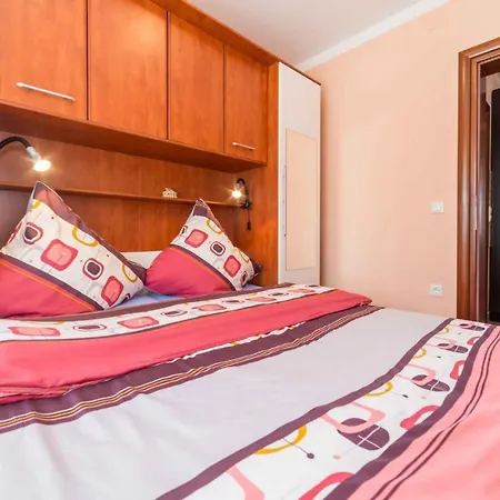 In - Insel 41317 Daire Vir
